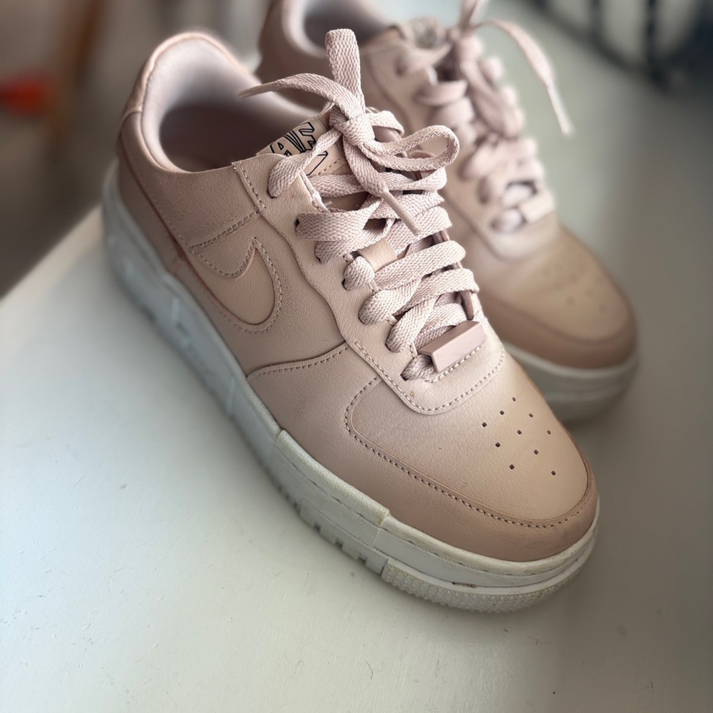 Nike Women's Soft Pink Sneakers